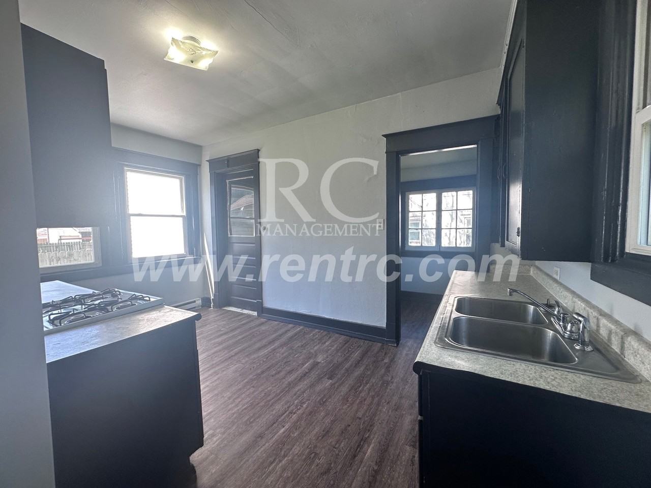 1434 N Walnut St - Photo 2 of 16