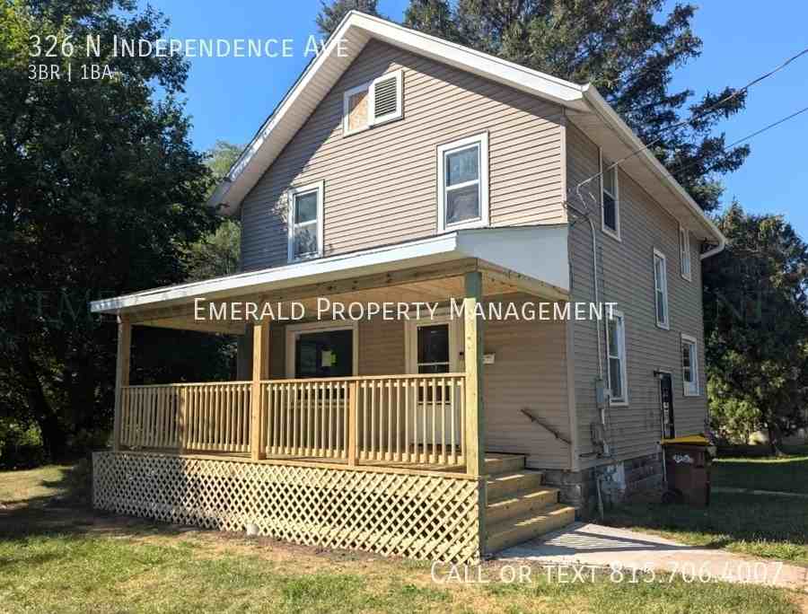 326 N Independence Ave - Photo 2 of 14