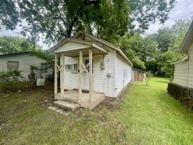 705 N 9th St - Photo 1 of 1