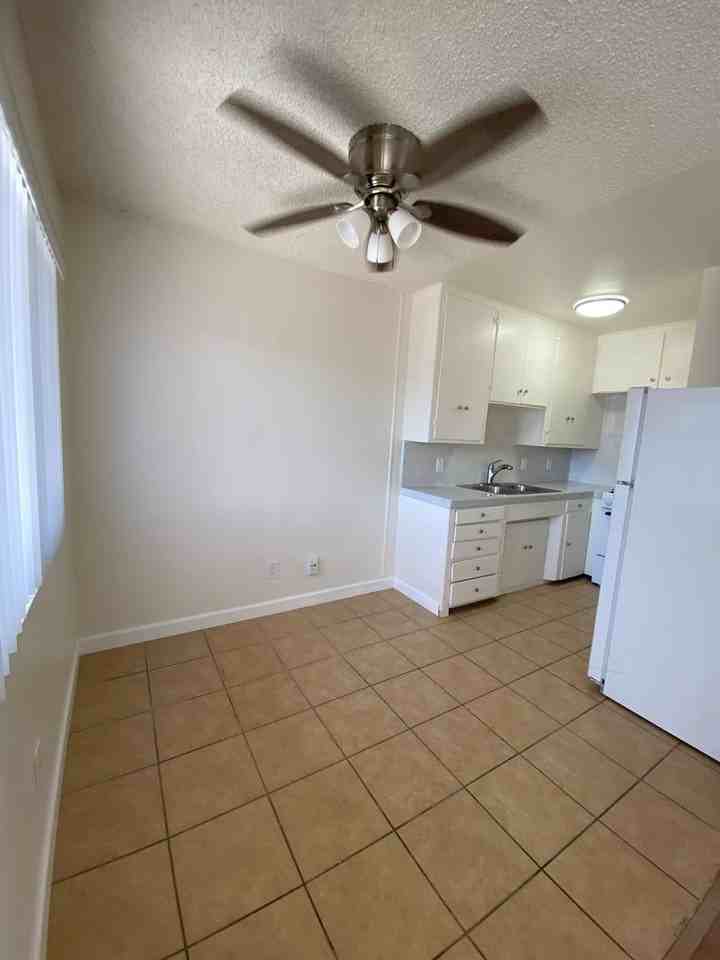 3857 35th St - Photo 2 of 9
