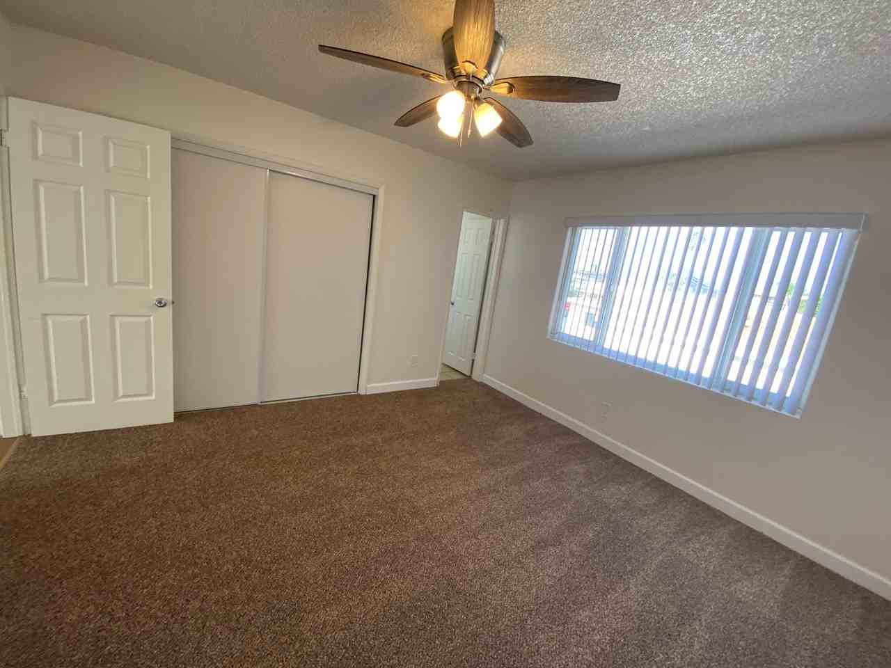3857 35th St - Photo 4 of 9