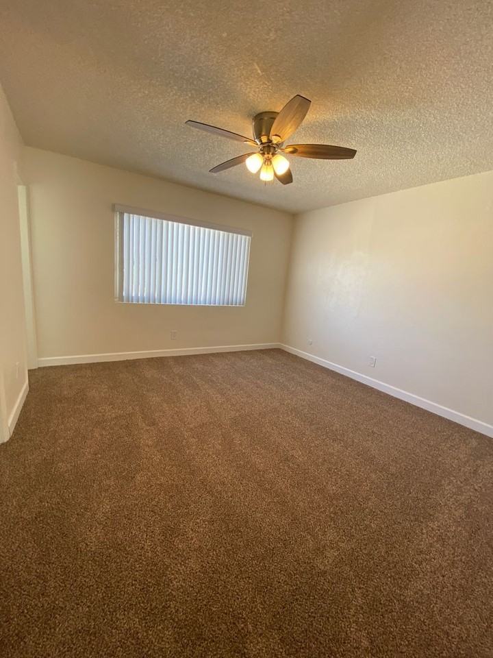 3857 35th St - Photo 5 of 9