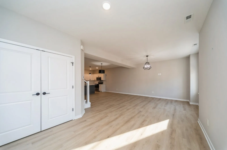 1012 Maple St #0 - Photo 3 of 22