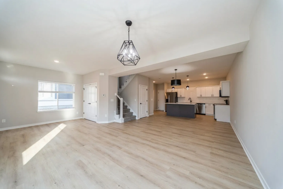 1012 Maple St #0 - Photo 4 of 22