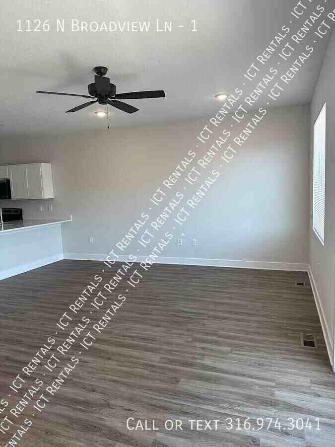 1126 N Broadview St #1 - Photo 5 of 31