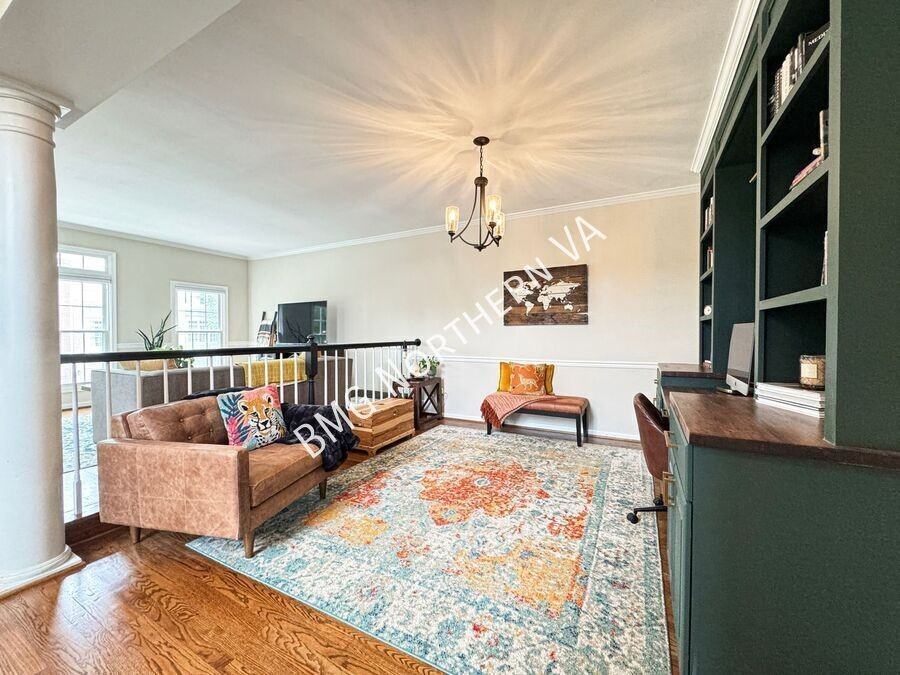 6600 Dunwich Way - Photo 7 of 40