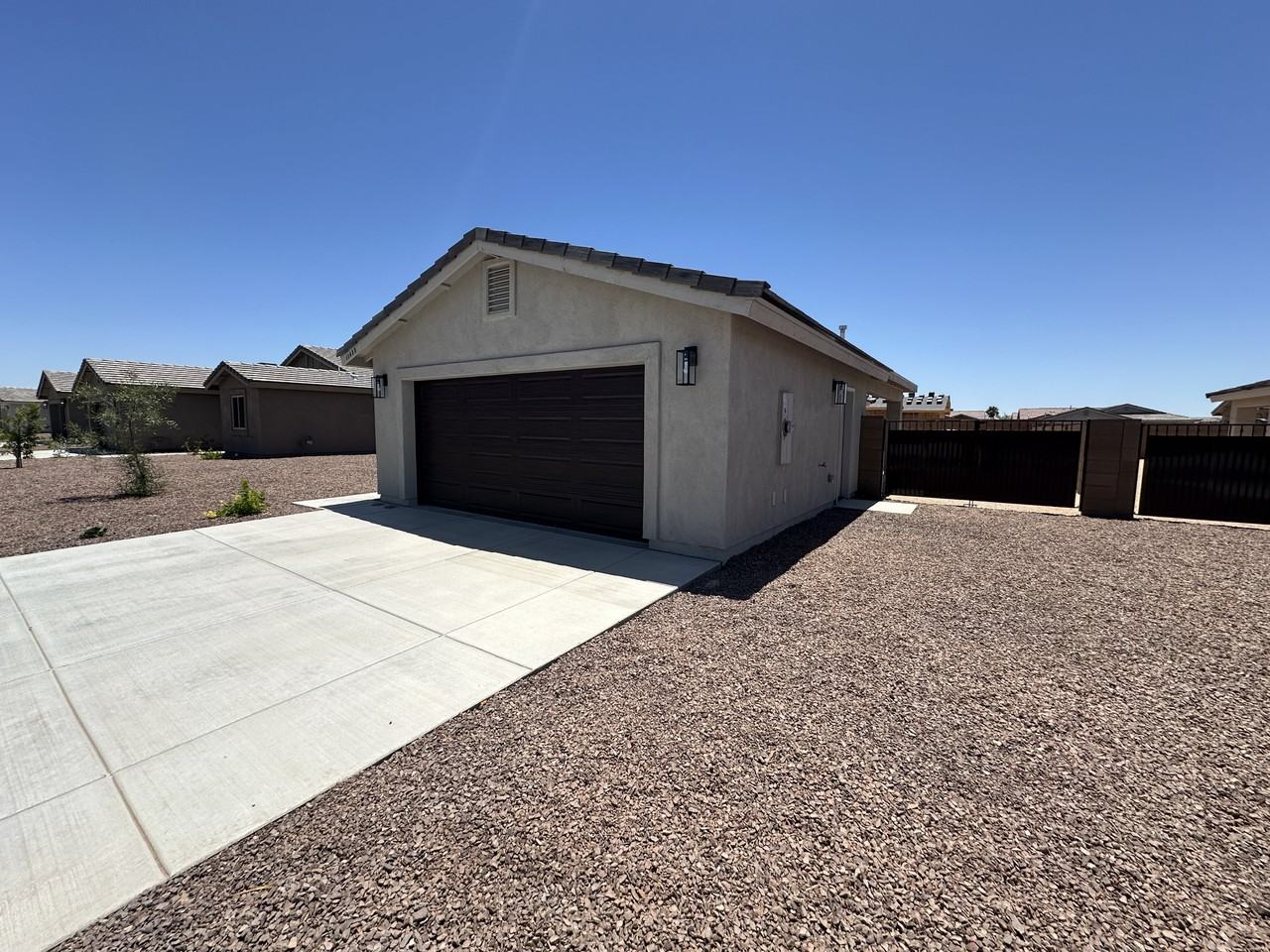 11623 E 33rd Way - Photo 2 of 14