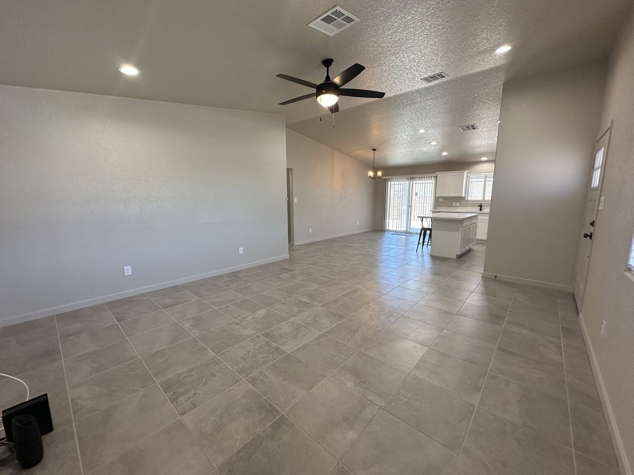 11623 E 33rd Way - Photo 5 of 14