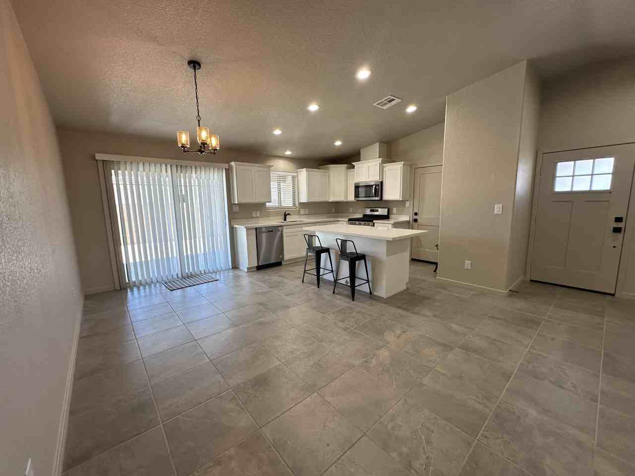 11623 E 33rd Way - Photo 6 of 14