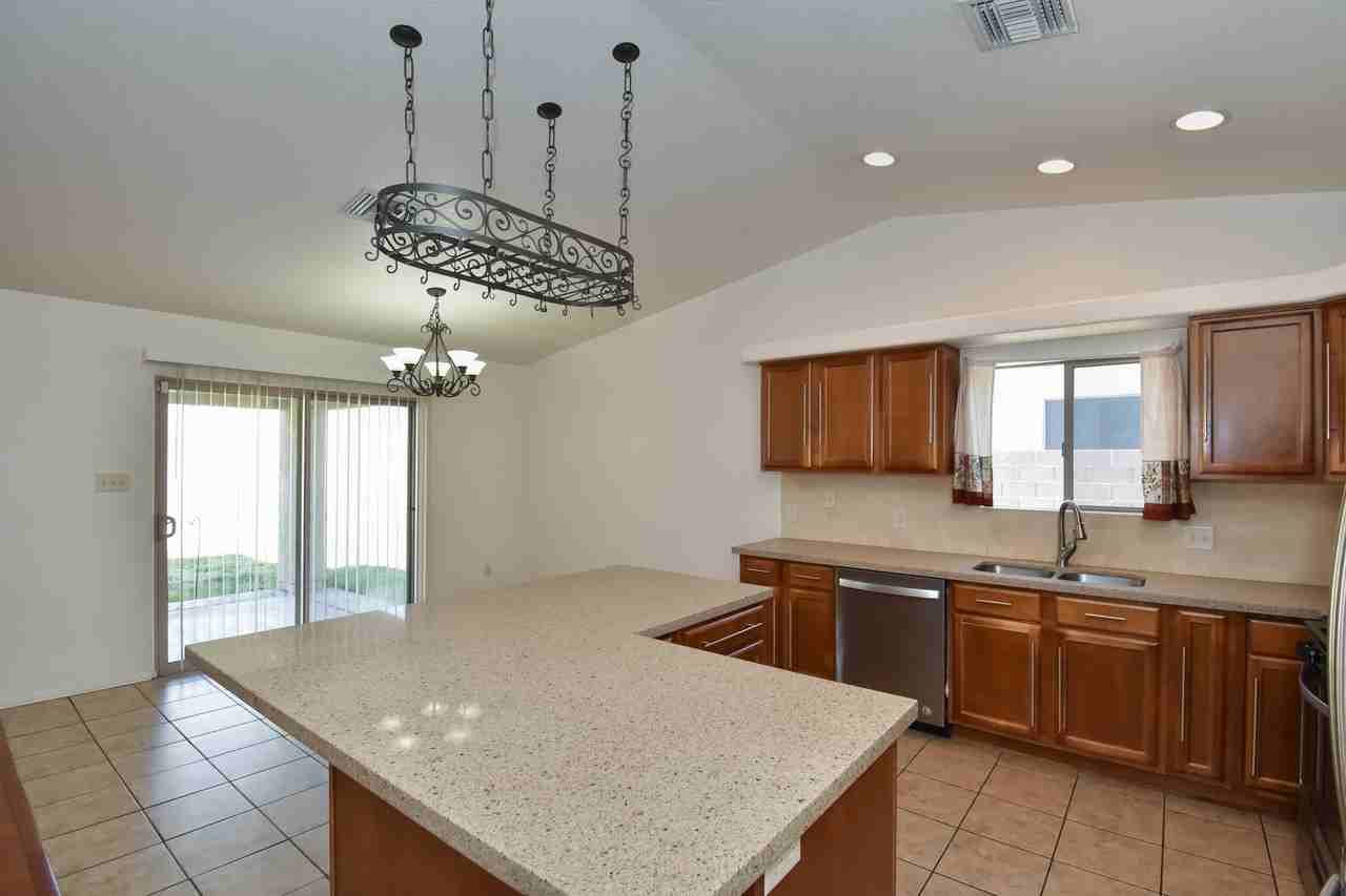 11766 E Alpha Way - Photo 6 of 19