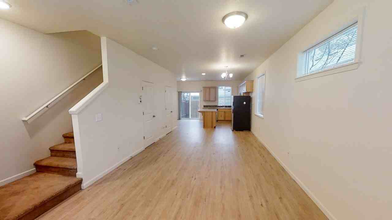 8316 Se Ramona St - Photo 3 of 23