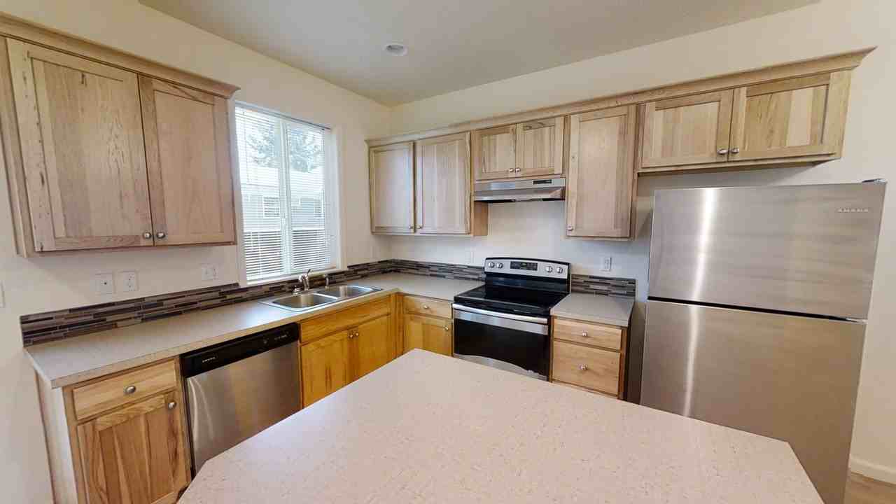 8316 Se Ramona St - Photo 6 of 23