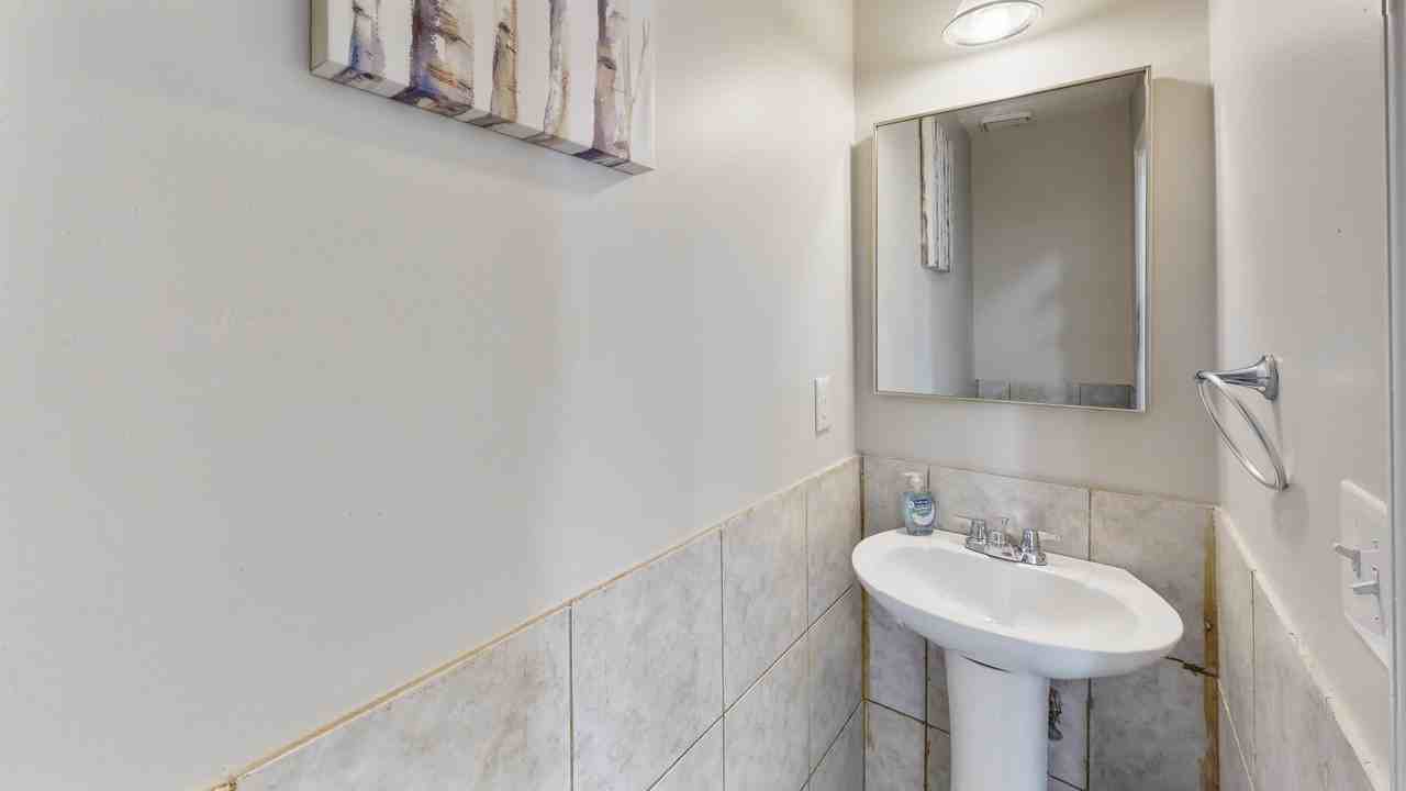 410 Lake Dylan Ct - Photo 4 of 7