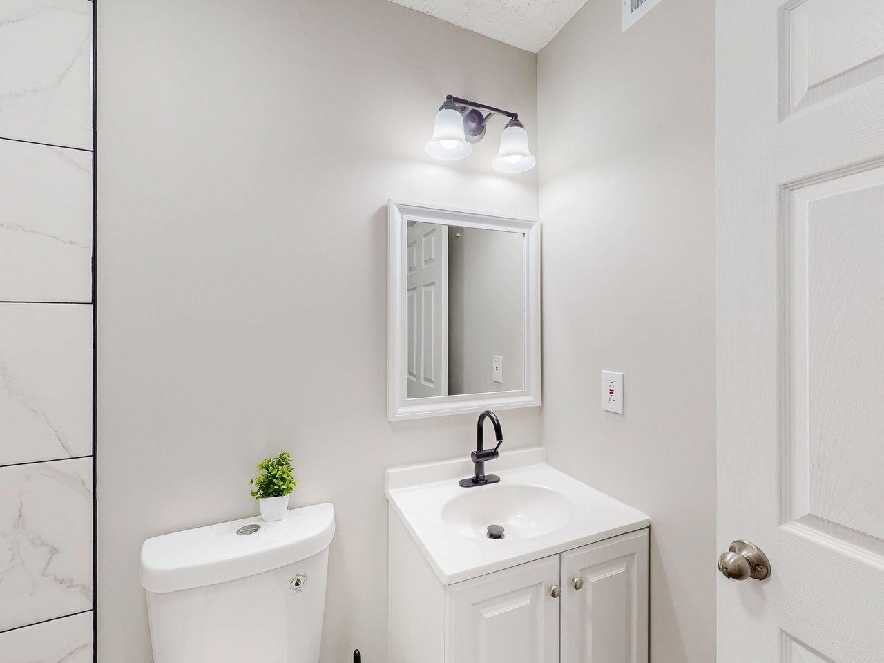 1045 Forest Path - Photo 4 of 4