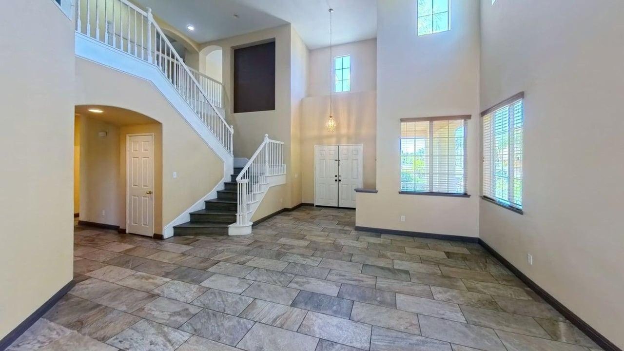 37978 Spur Dr - Photo 2 of 39