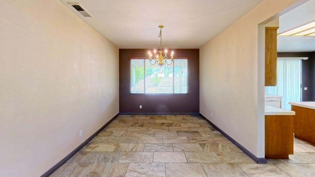 37978 Spur Dr - Photo 5 of 39