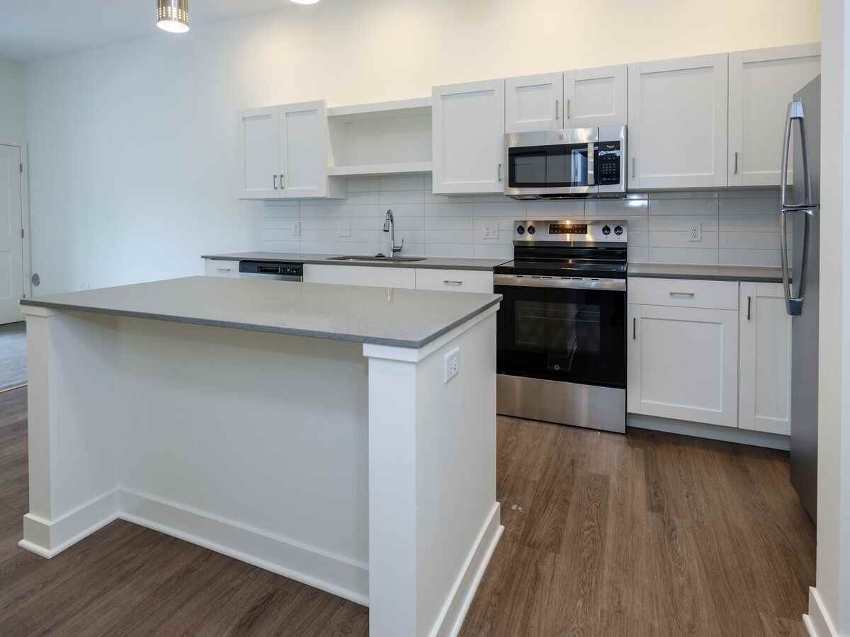 Rivers Edge Apartments - Photo 7 of 26