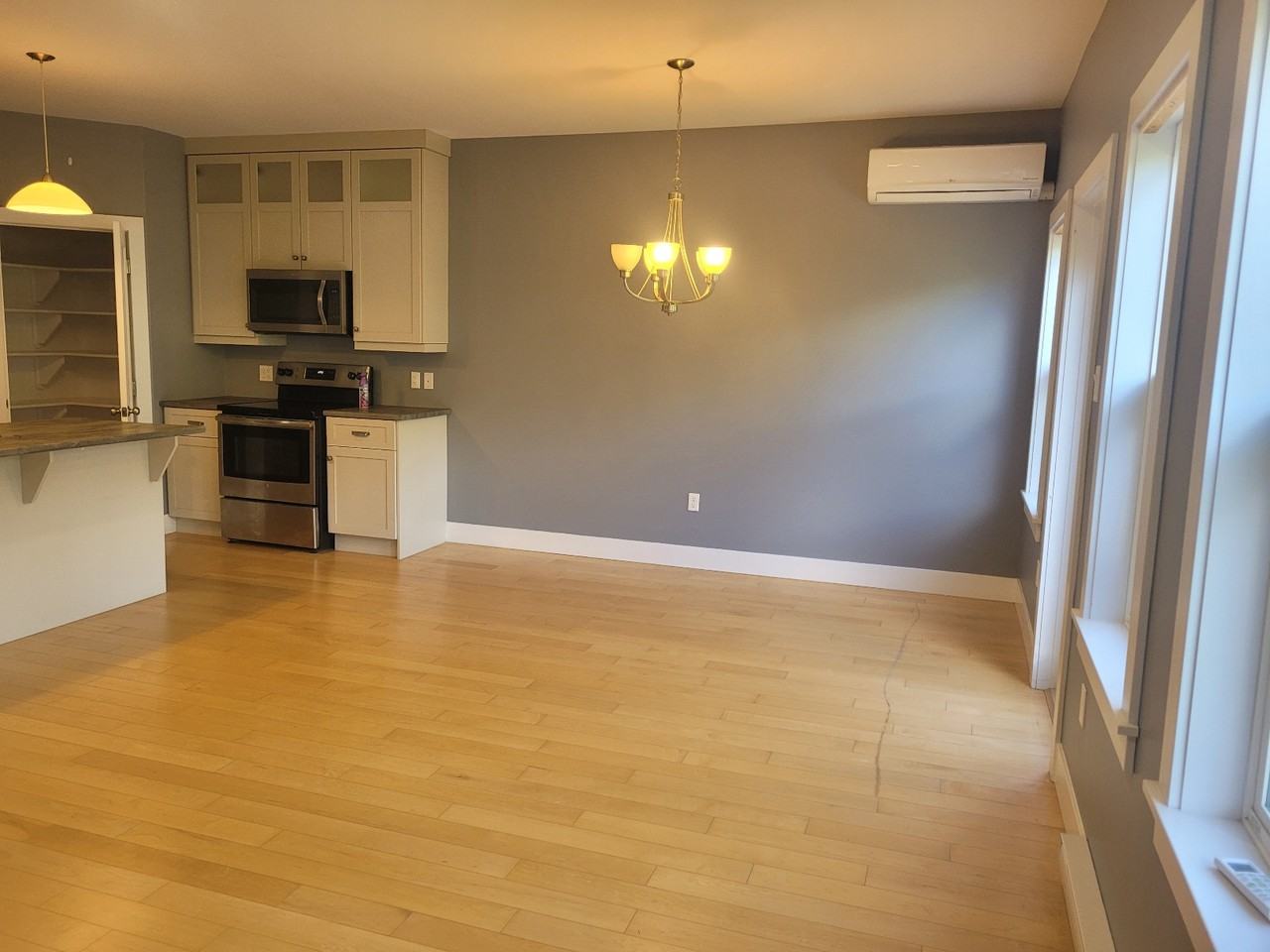 121 Larkview Terr #0 - Photo 4 of 38