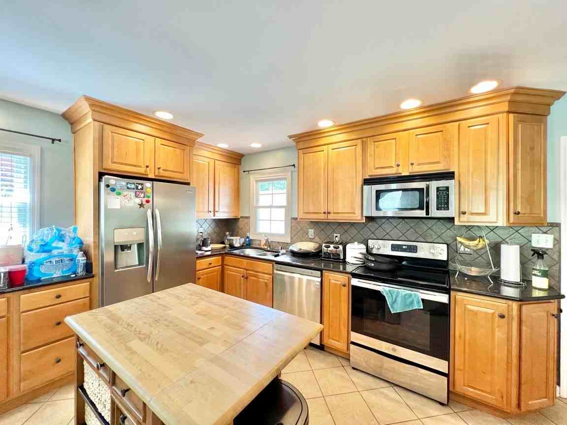 323 E Lowry Ln #1 - Photo 2 of 16
