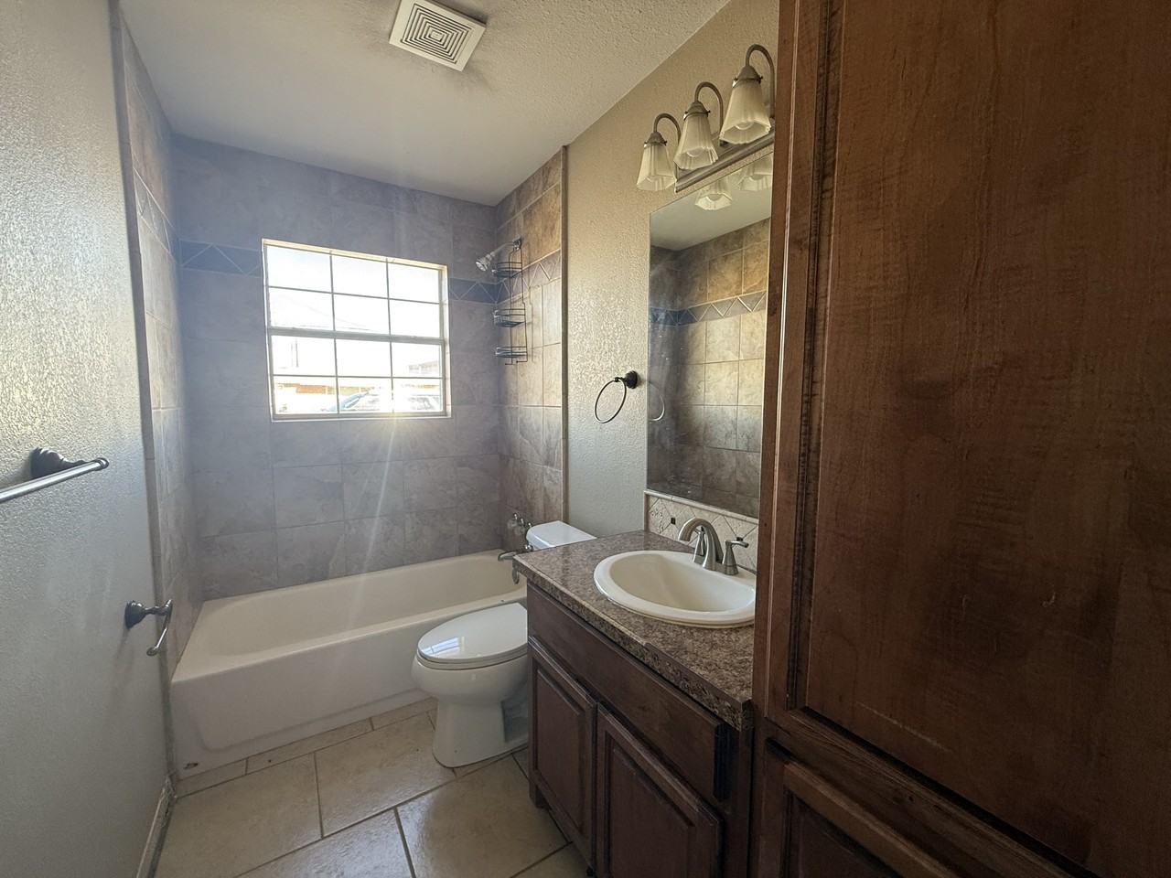 3403 Thomas Ave #1 - Photo 5 of 6