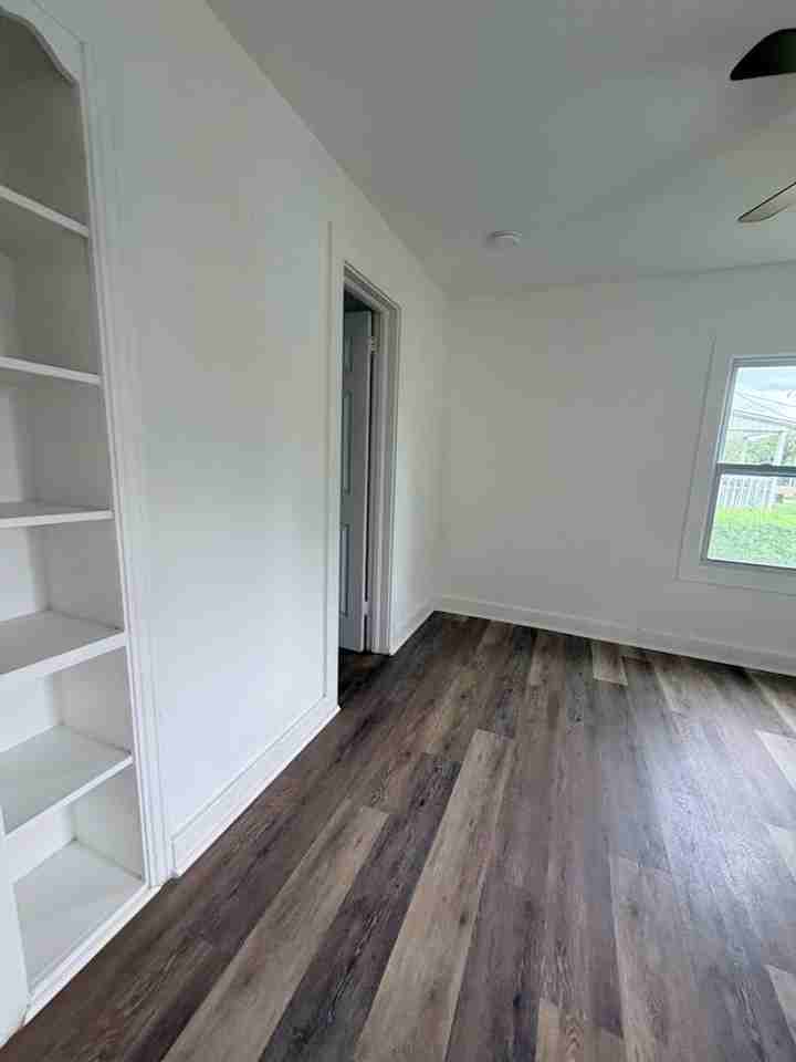 4 302.5 S. 12th Street- #4 - Photo 7 of 11