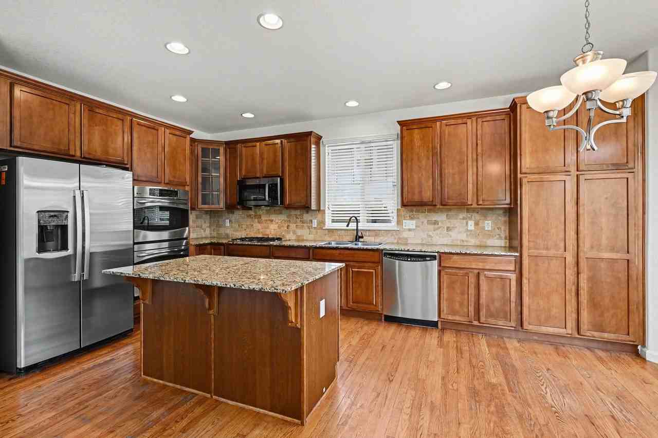 21164 E Jefferson Cir #1 - Photo 3 of 21
