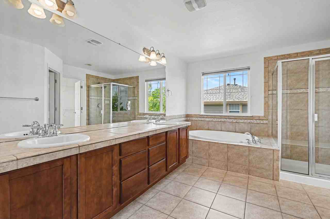 21164 E Jefferson Cir #1 - Photo 5 of 21