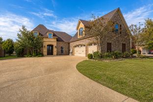 9572 Rochel Dr - Photo 1 of 1