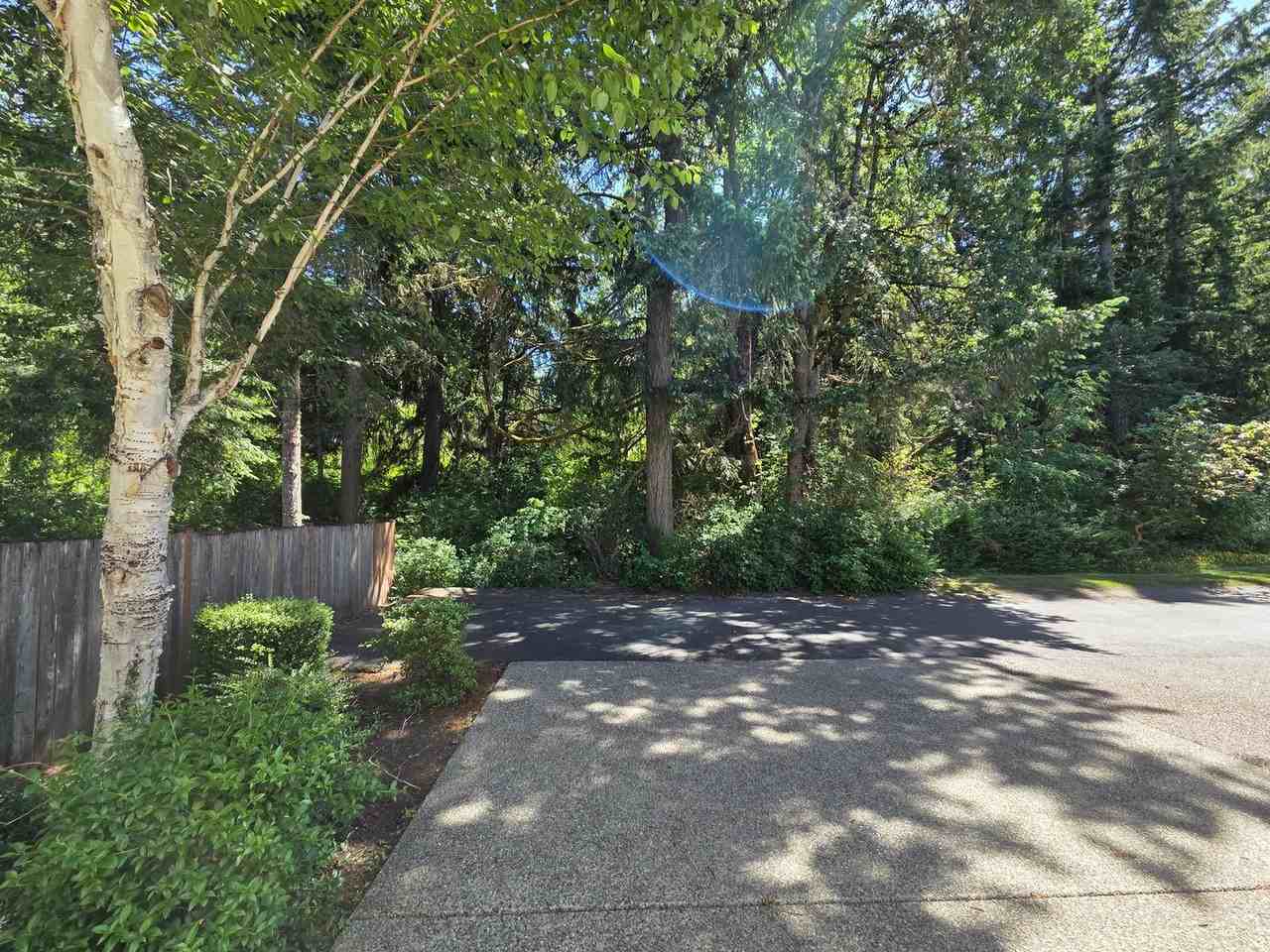 1185 Griggs St - Photo 4 of 32