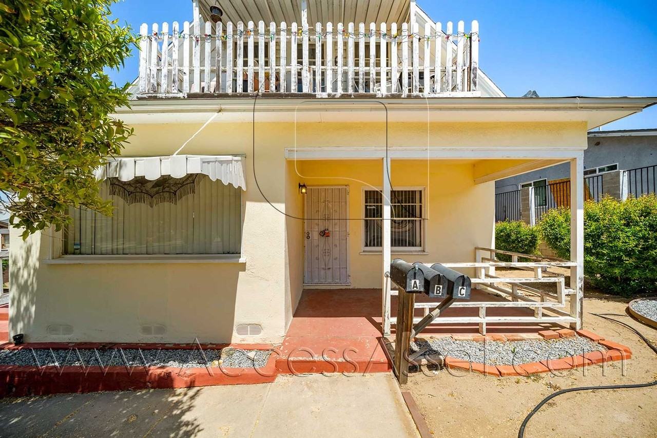 207 E Graham Ave #B - Photo 3 of 21