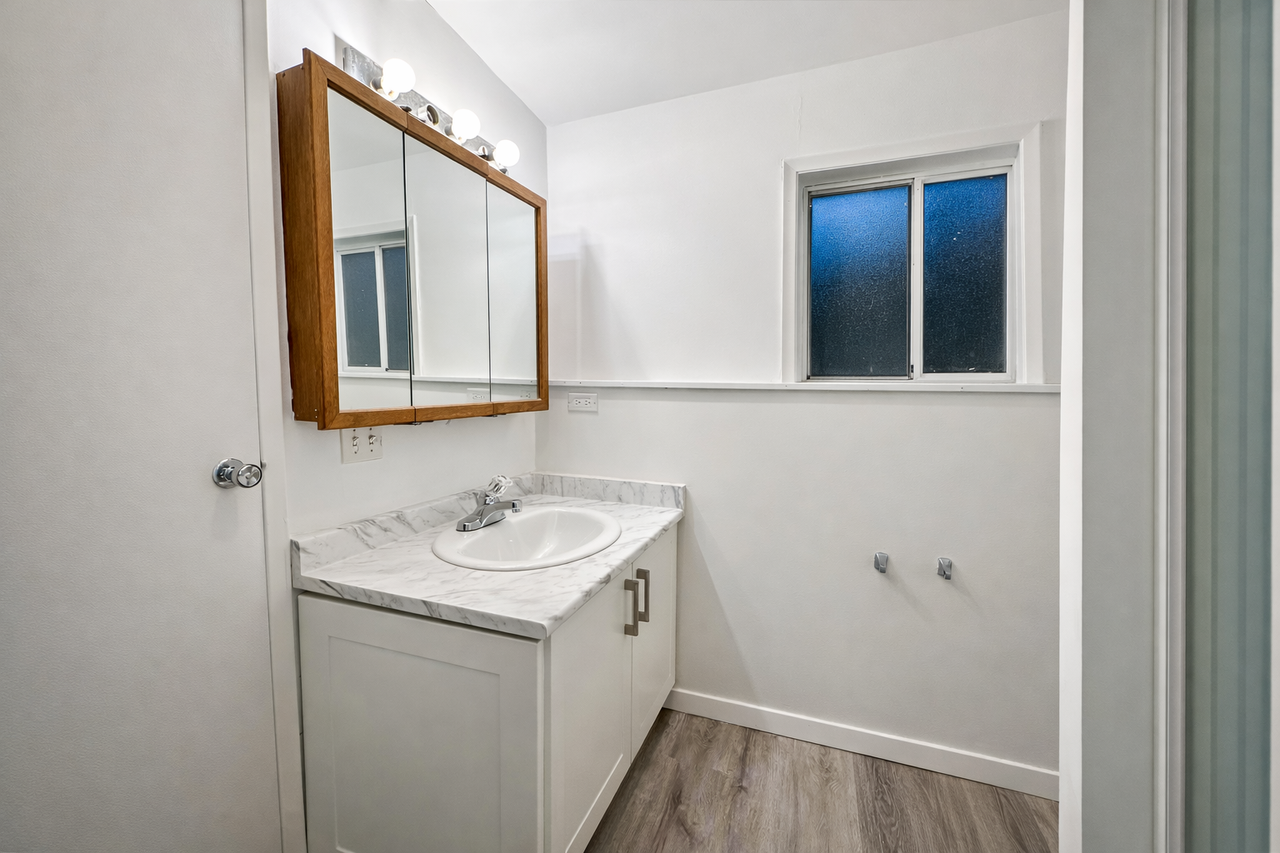 31916 Coral Ave #BS - Photo 3 of 9