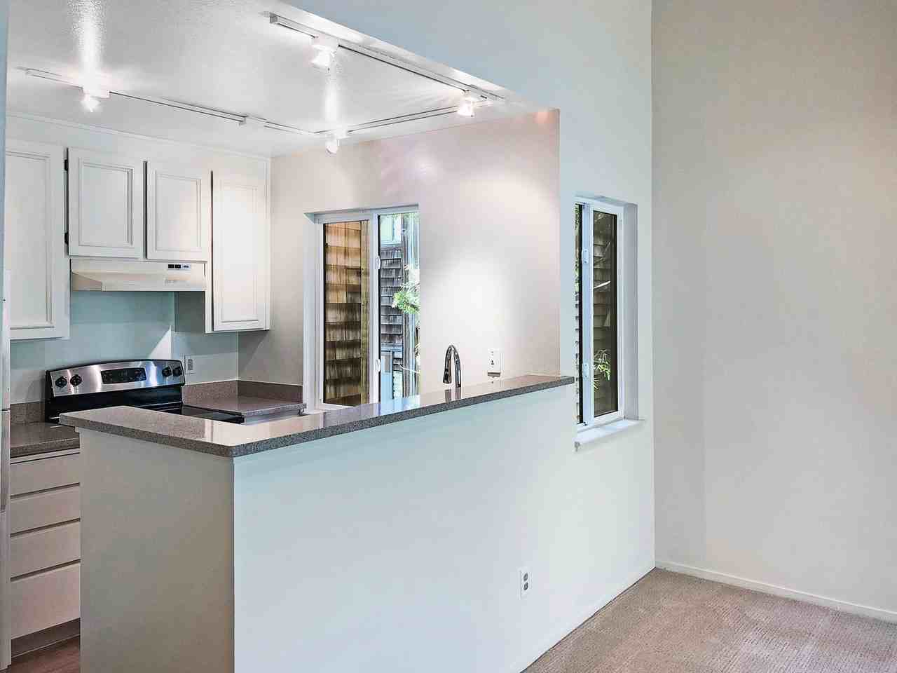 532 Seaver Dr - Photo 5 of 13