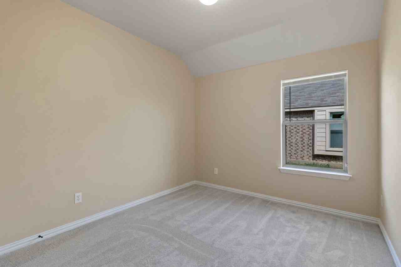 8204 Tierra Del Sol Rd - Photo 7 of 19