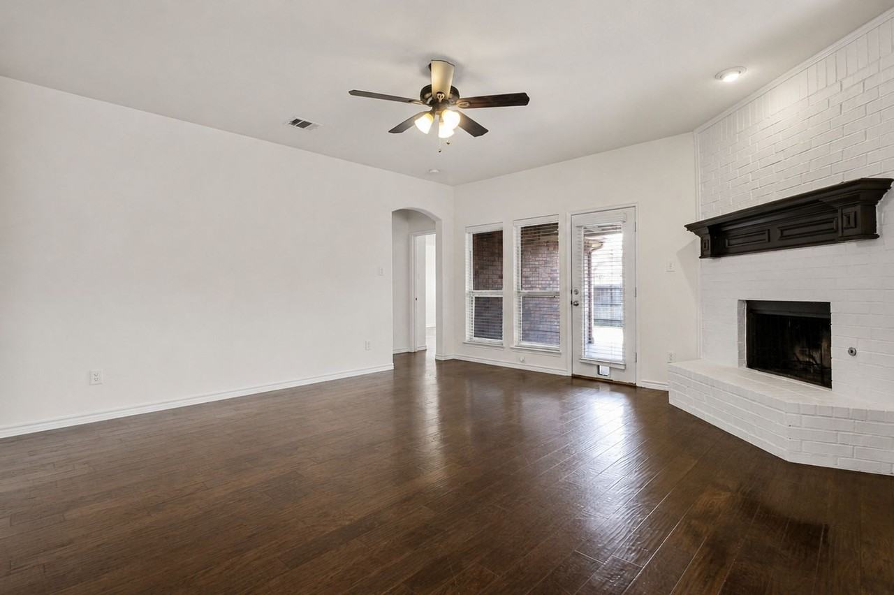 13463 Four Willows Dr - Photo 5 of 20