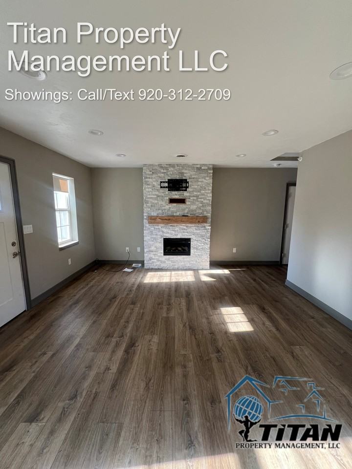 1155 Racine Road - Photo 3 of 17