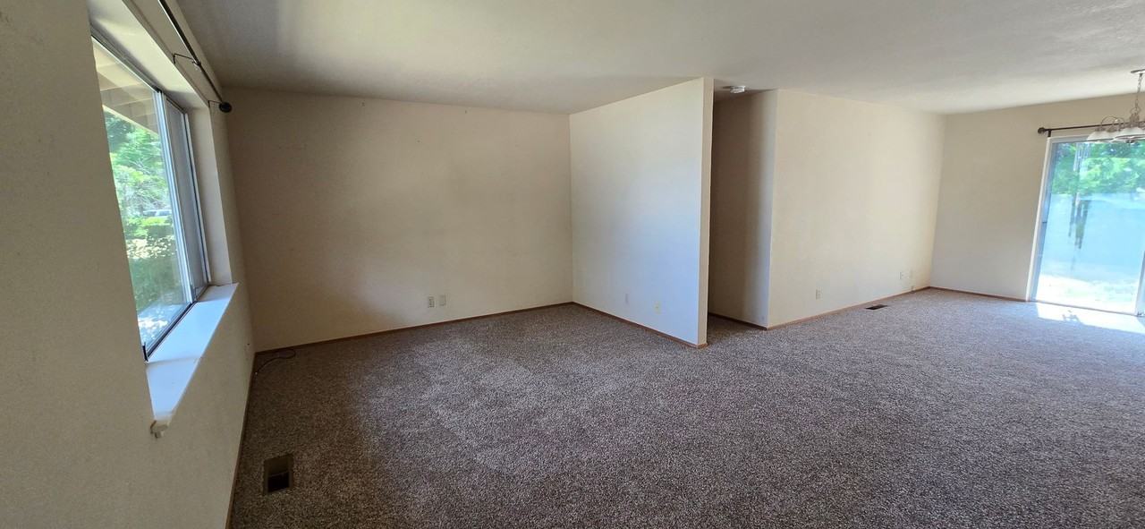 10796 Banner View Dr - Photo 2 of 12