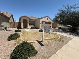 featured image of 3102 W Belle Ave