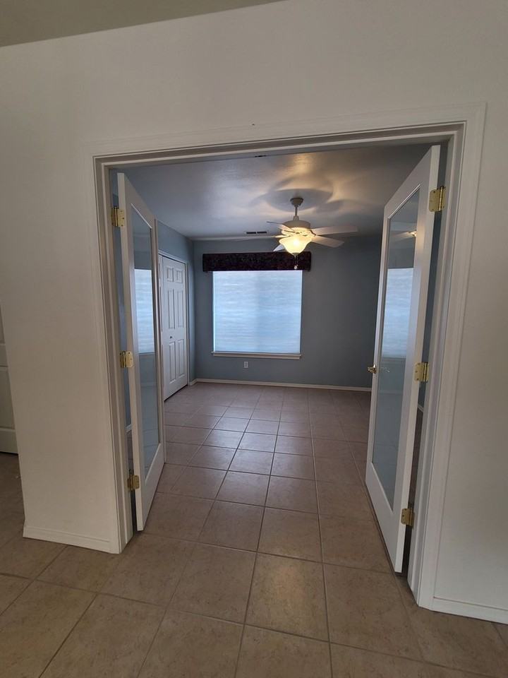 4325 N Plainsman Way - Photo 3 of 7