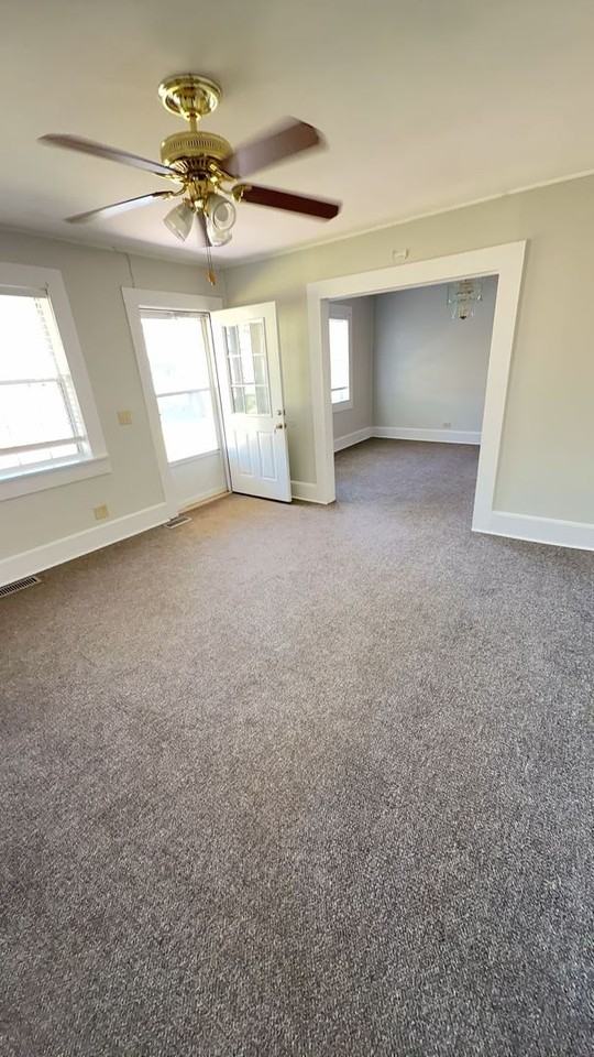 104 Boswell St - Photo 2 of 23