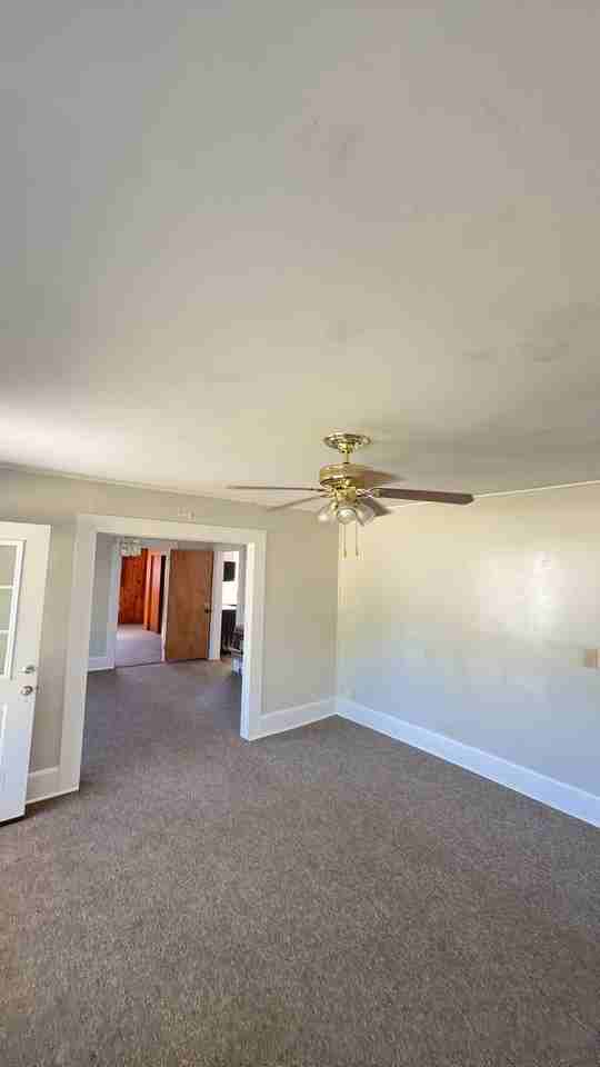 104 Boswell St - Photo 4 of 23