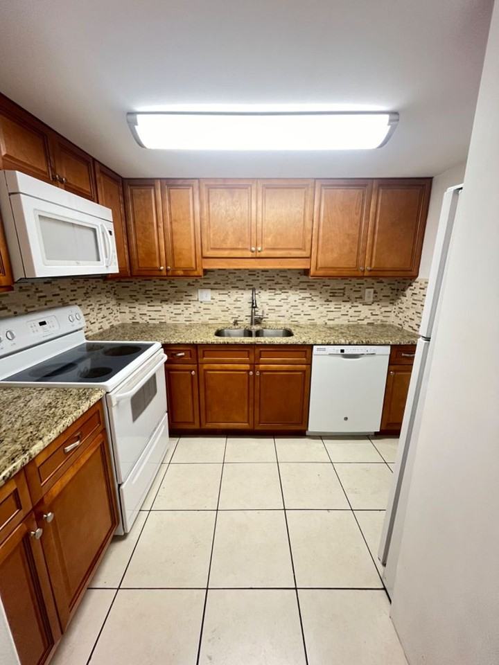 7609 Dolonita Dr - Photo 2 of 8