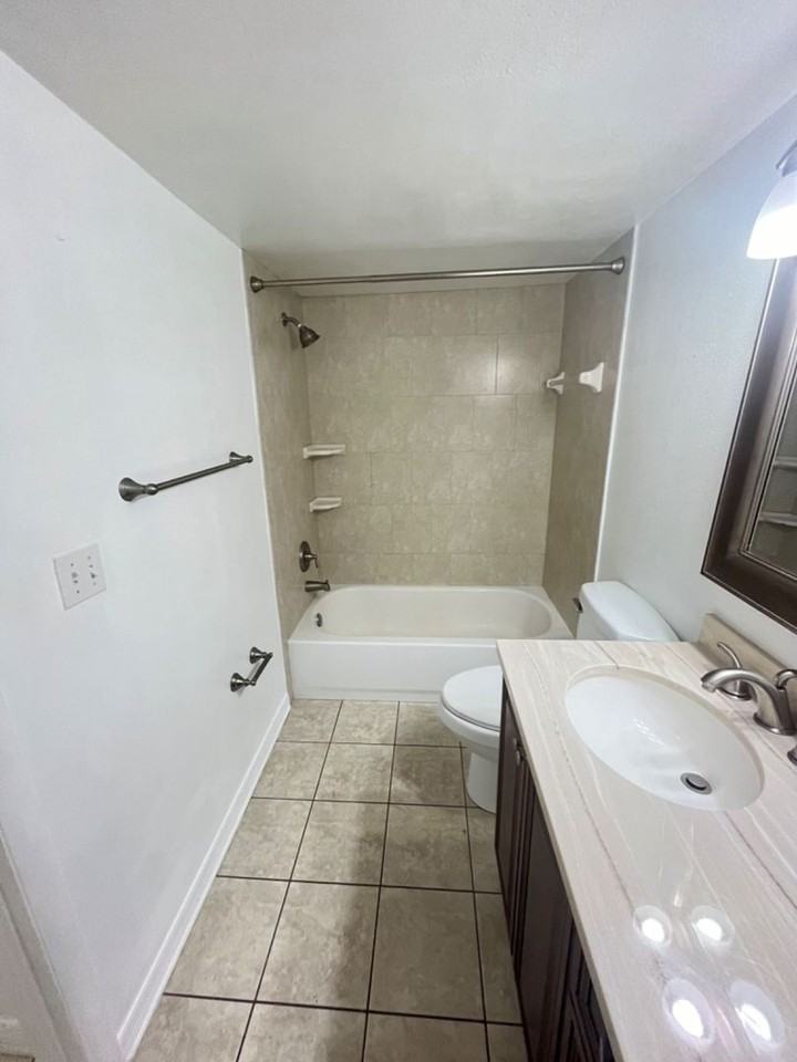 7609 Dolonita Dr - Photo 4 of 8