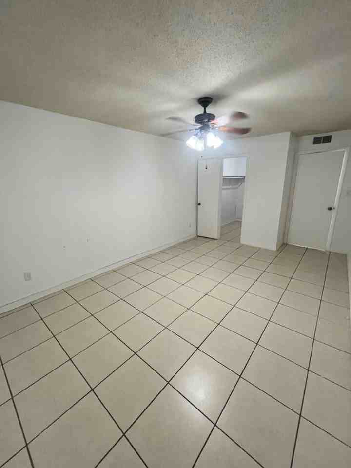 7609 Dolonita Dr - Photo 5 of 8