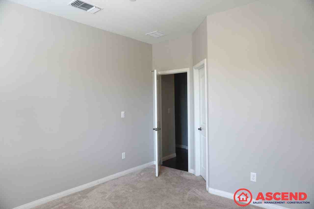 8409 Alonso Ct - Photo 6 of 17