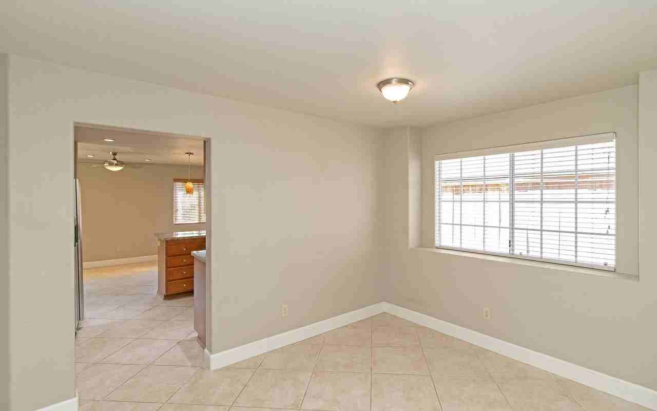 3114 San Helena Dr - Photo 6 of 28