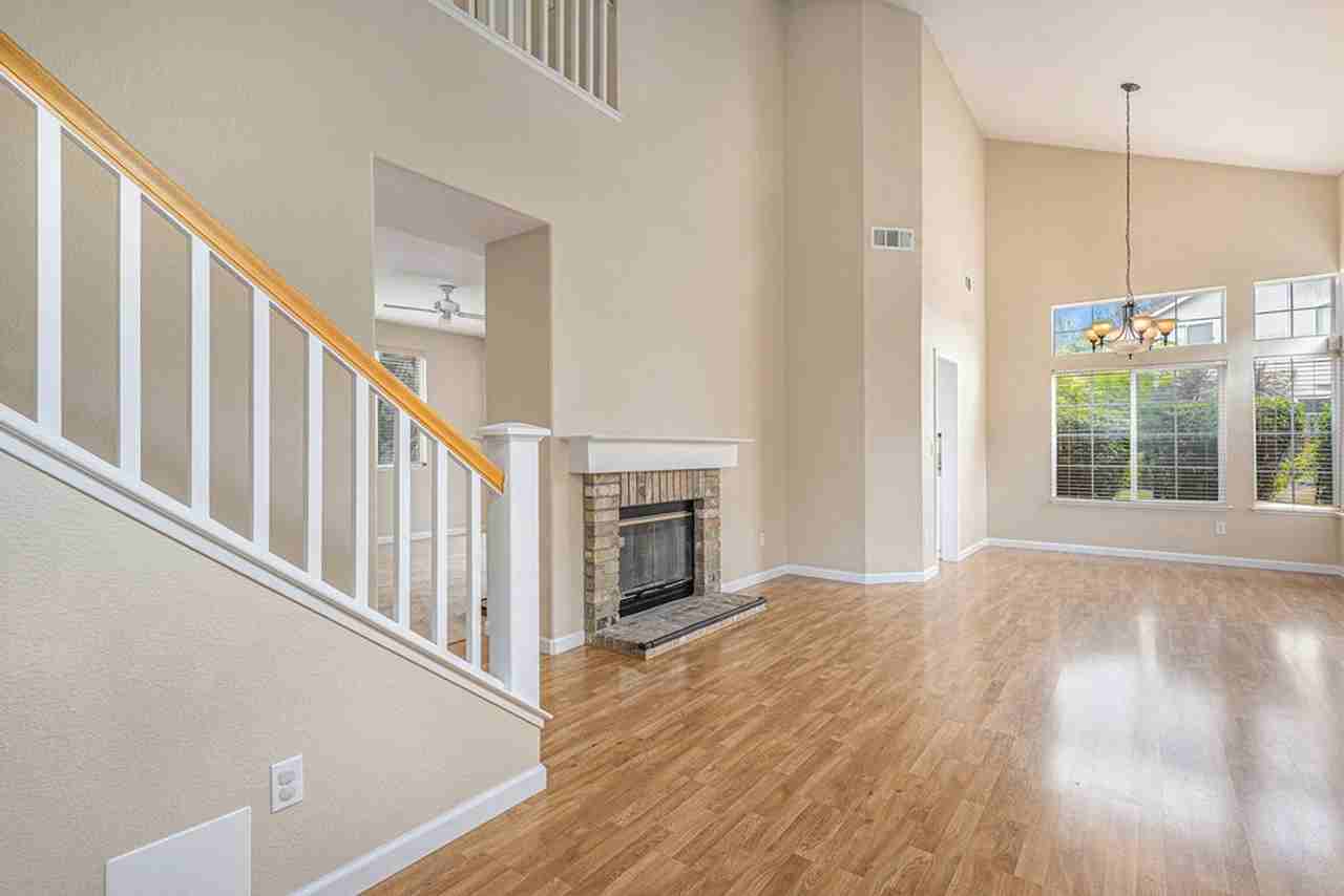 7 Ratto Rd - Photo 3 of 27