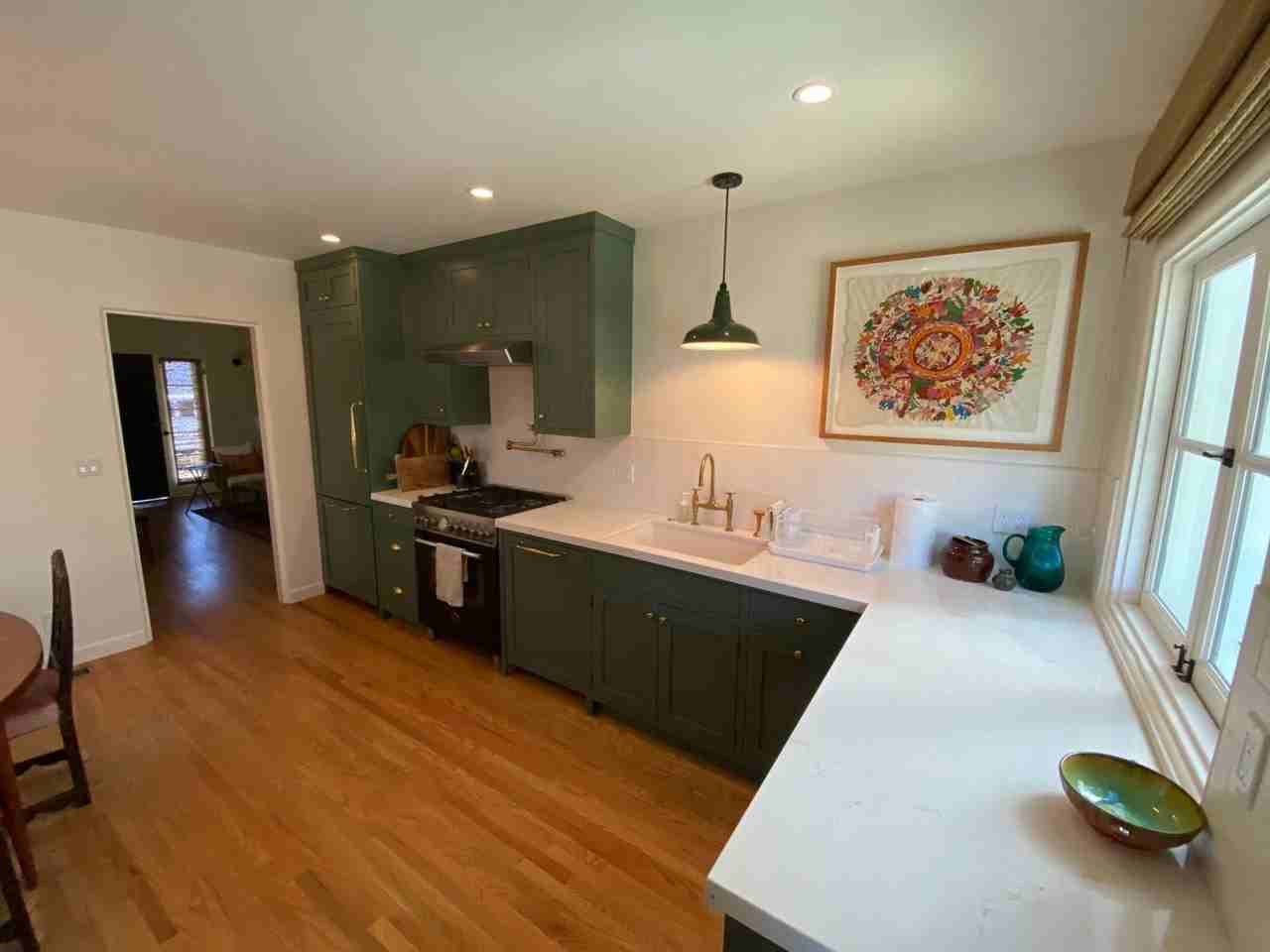 112 E Summer St - Photo 4 of 21