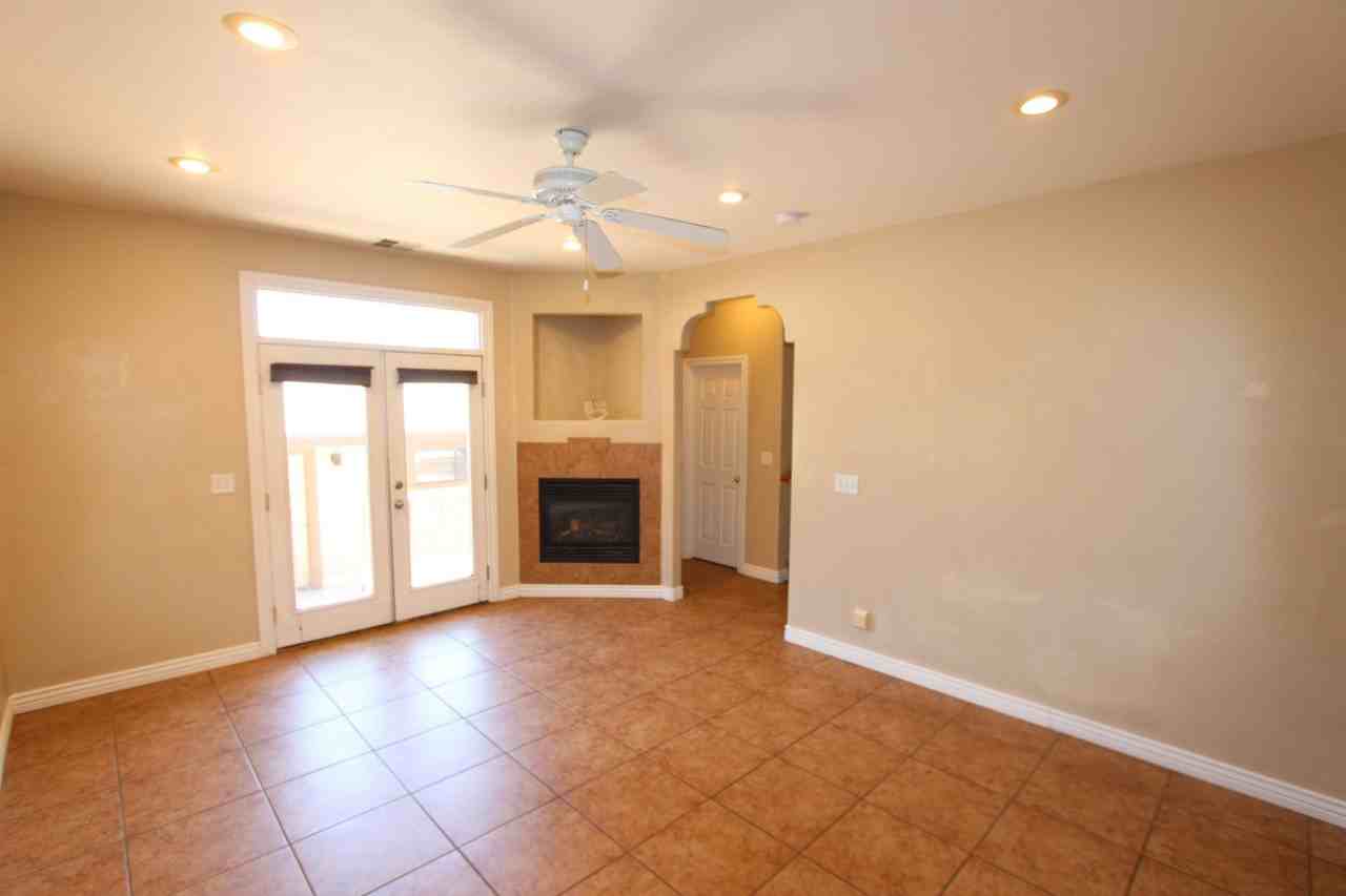 1535 E Payton Way - Photo 6 of 32