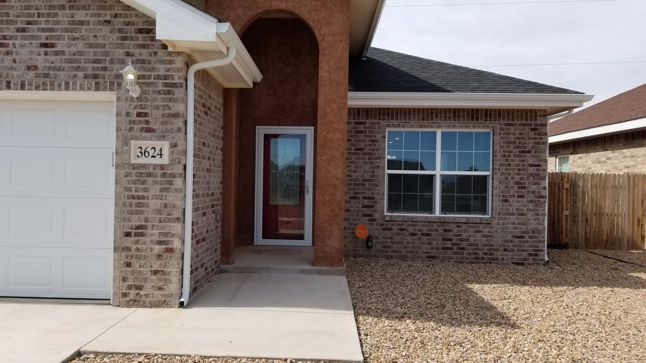 3624 Weston St - Photo 2 of 18