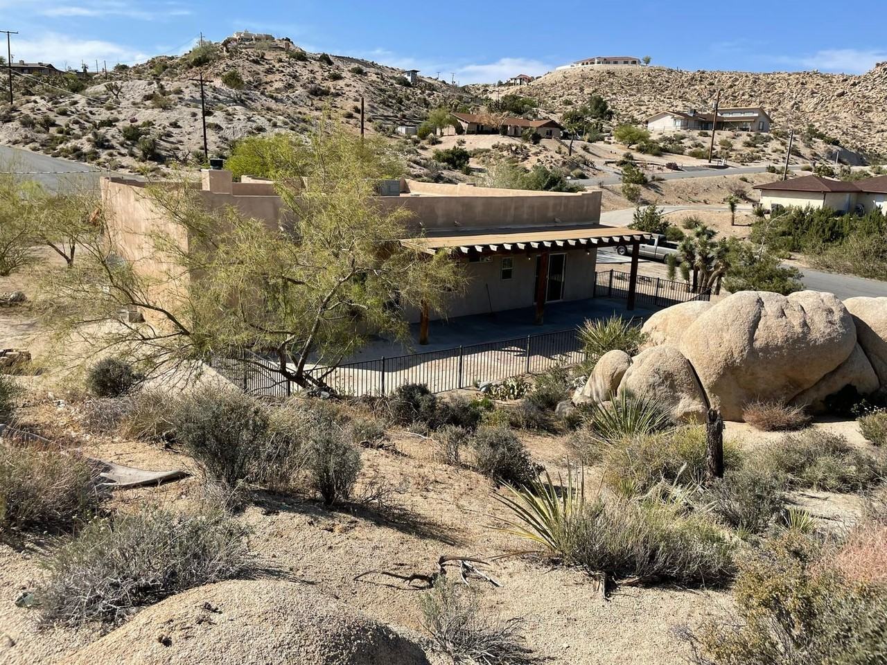 6231 Mirlo Rd - Photo 2 of 50